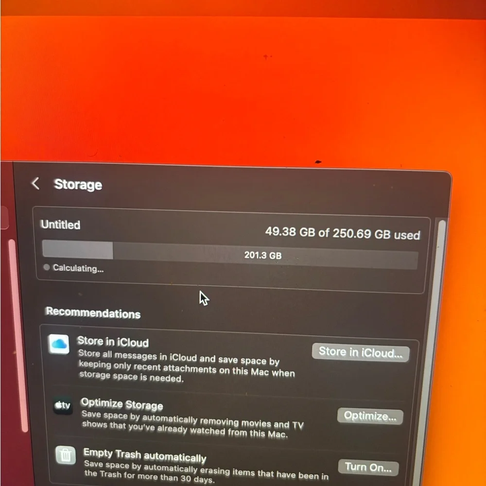 Apple MacBook Pro - Gray